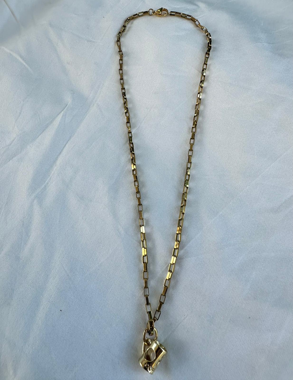 Gold stainless steel chain with gold coffee mug
