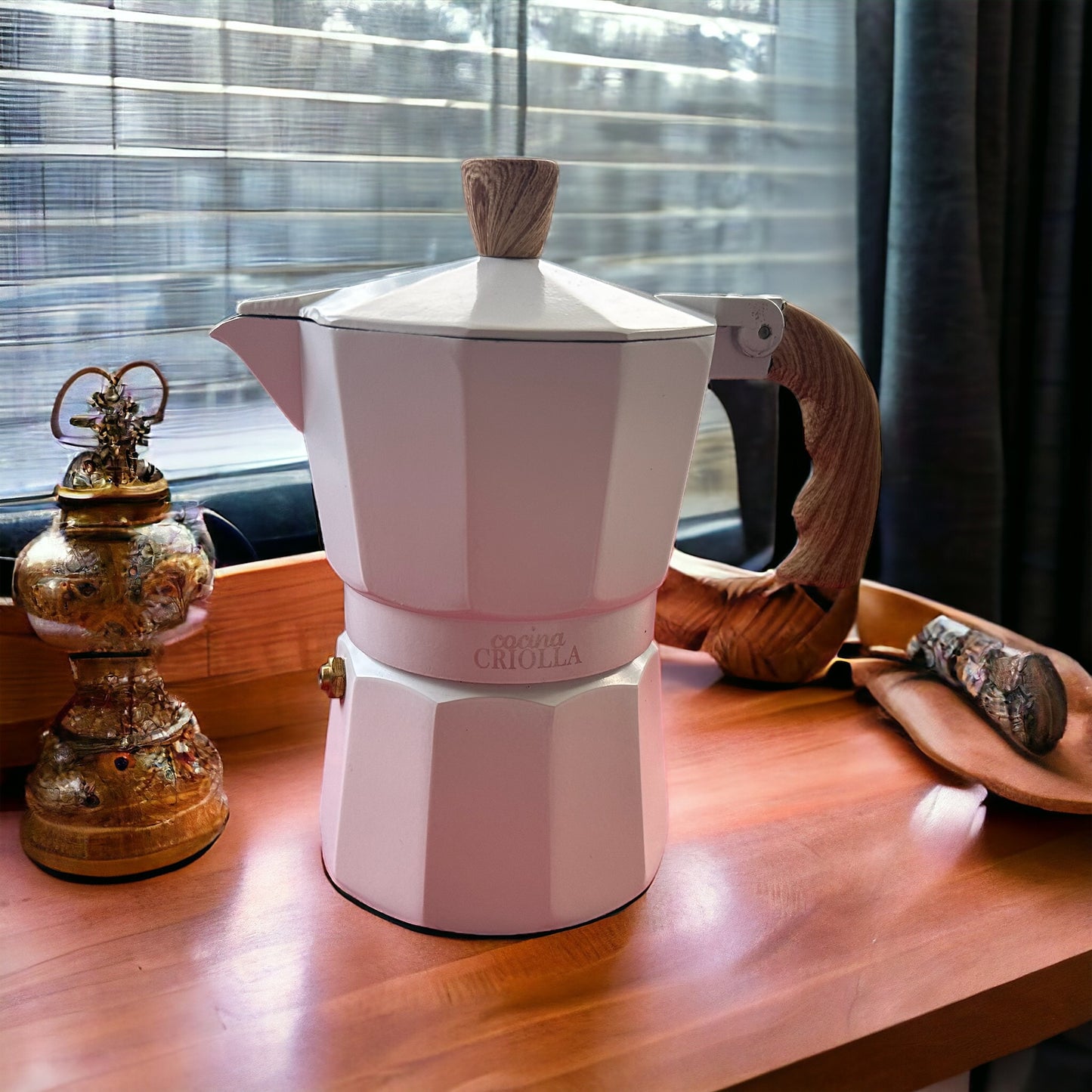 White aluminum 3 cup coffee maker