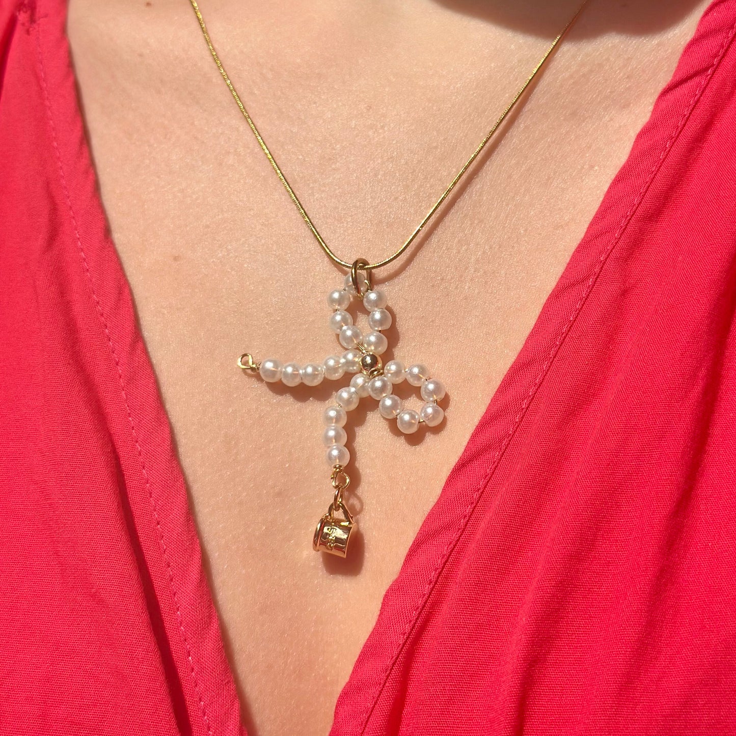 Bow and Pearls Necklace